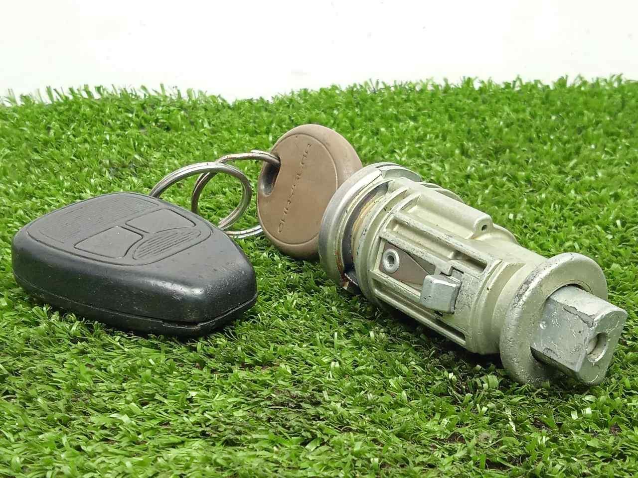 SIN REFERENCIA INTERRUTTORE DI AVVIAMENTO / SOLO.BOMBIN / 623371 PER CHRYSLER VO - Picture 2 of 6