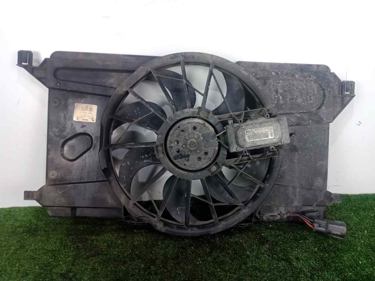 Foto 1 di 10