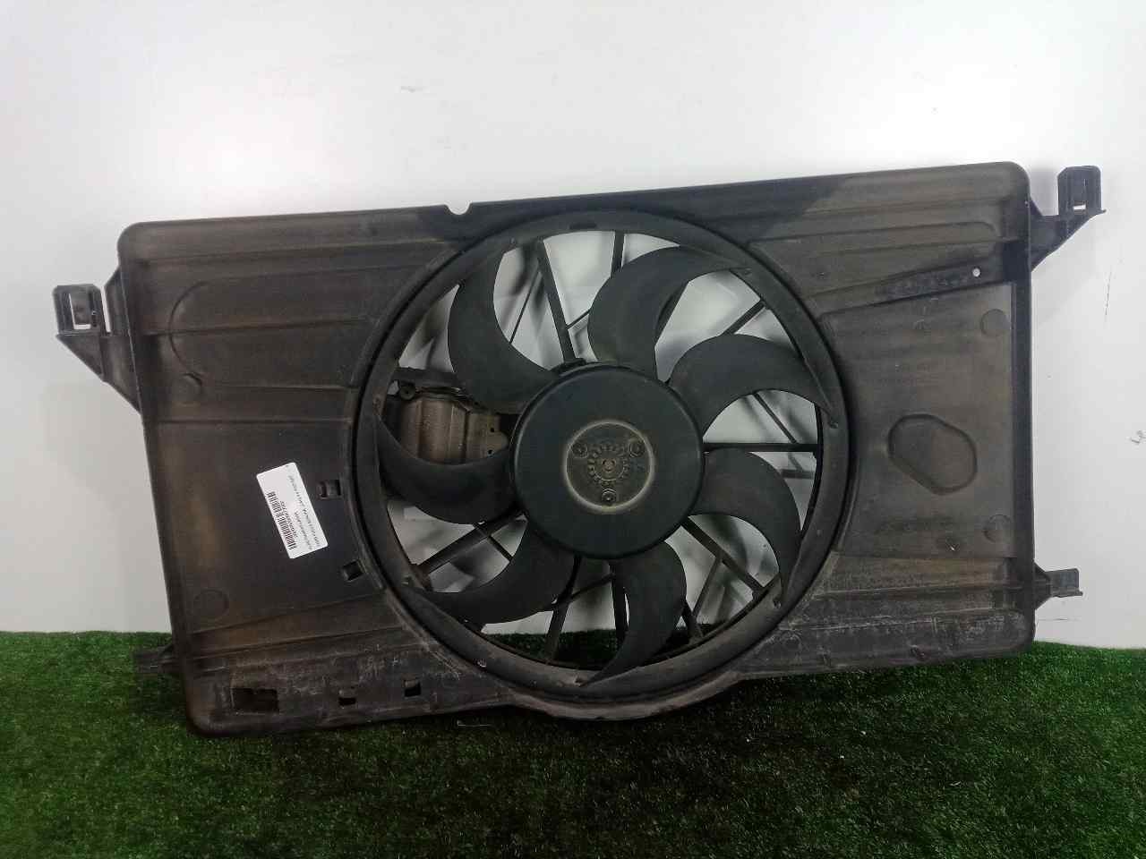 Foto 3 di 10