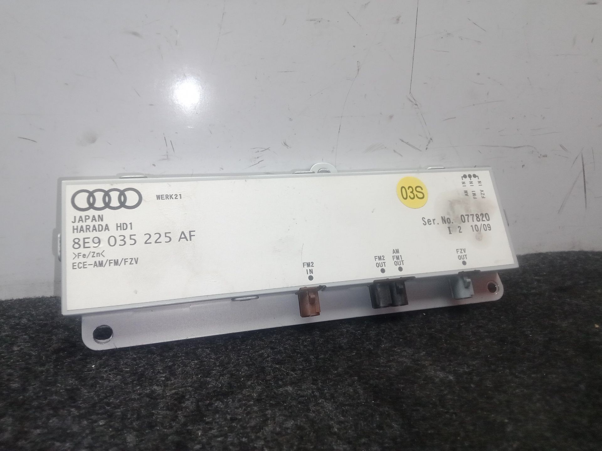 Foto 1 di 10