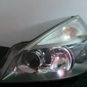 faro_izquierdo_xenon_fondo_gris_renault_espace_iv_jk0_2_2_dci_turbodiesel