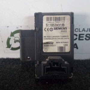 conmutador_de_arranque_s118539002b_8200125077_tarjetero_siemenes_renault_scenic_ii_1_9_dci_diesel