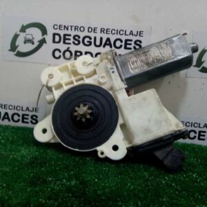 motor_elevalunas_delantero_derecho_992046100_6981002136_106089_toyota_corolla_e12_2_0_turbodiesel_cat