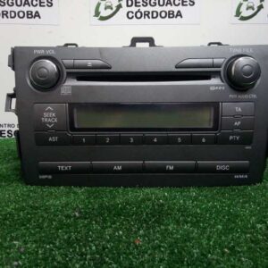 sistema_audio_radio_cd_8612012b00_cqjs7670a_toyota_corolla_e15_1_6_16v_cat