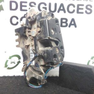 cerradura_puerta_delantera_derecha_a2c53090790_639_4_pines_mercedes_vito_w639_basic_combi