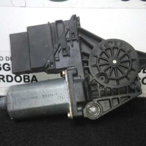 motor_elevalunas_trasero_derecho_101438203_0130821696_brose_bosch_volkswagen_passat_berlina_3b2_1_9_tdi