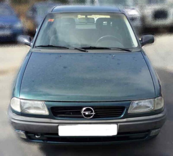 opel_astra_f_berlina