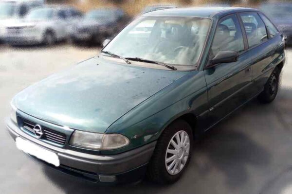 opel_astra_f_berlina