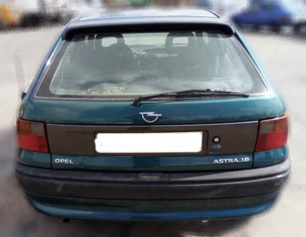 opel_astra_f_berlina