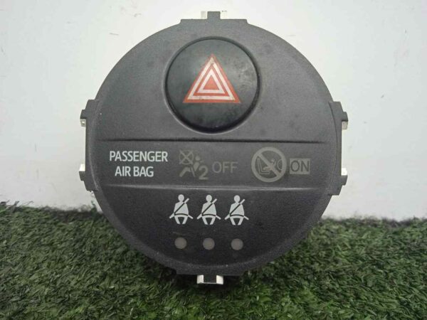 warning_839500d100_toyota_yaris_1_5_16v_cat_hibrido