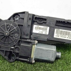 motor_elevalunas_delantero_izquierdo_80731510r_969198200_966367200_966315200_503621130104_renault_megane_iii_berlina_5_p_1_5_dci