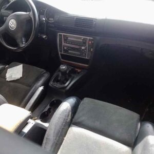 volkswagen_passat_berlina_3b3