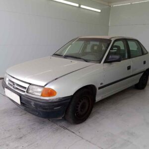 opel_astra_f_berlina